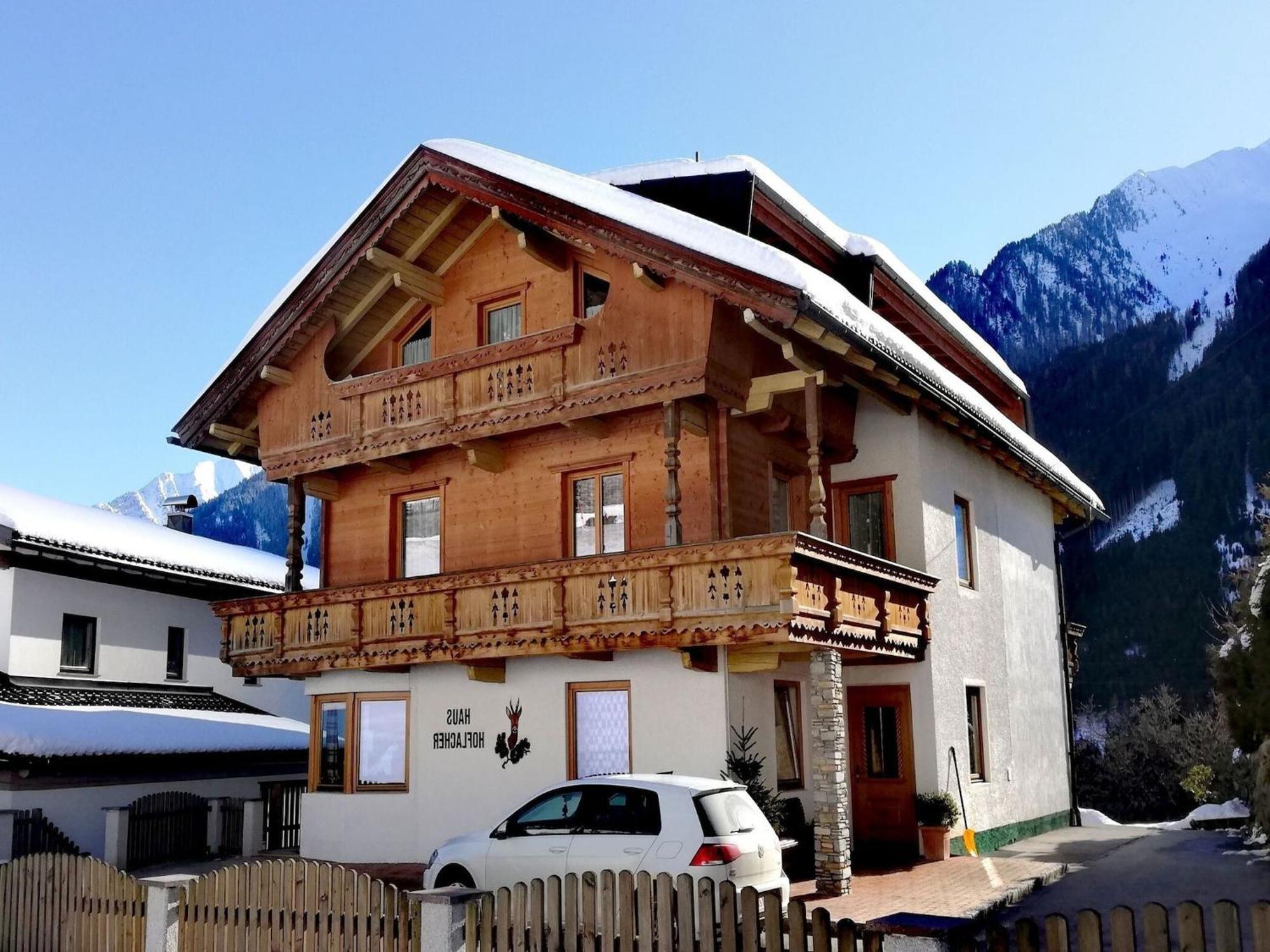 Apartment In Mayrhofen With A Balcony Exterior foto